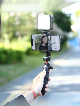 Поворотный держатель для телефона на штатив Ulanzi ST-17 (8)