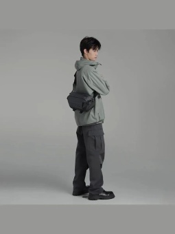 Сумка-слинг через плечо Ulanzi - AB02 (5)